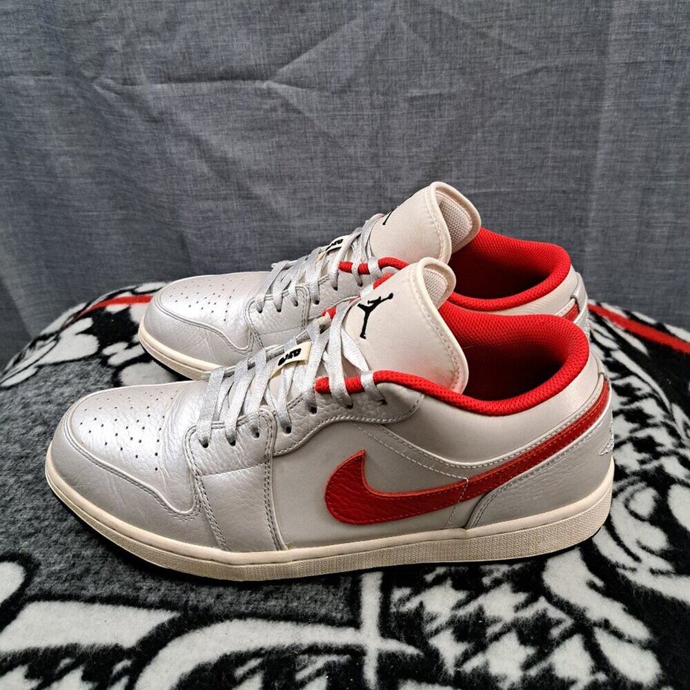 %Jordan 1 Low Premium "Metallic Silver / University Red" Size 13 / AJ24